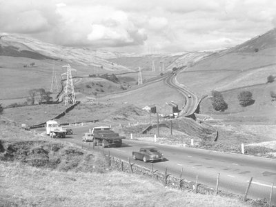 Shap yolunda trafik by Joseph Hardman