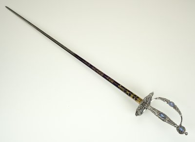 Smallsword, c.1790 (yönlü, perdahlı, maviye ve yaldızlı çelik, demir ve Jasper eşya ile) by Josiah Wedgwood