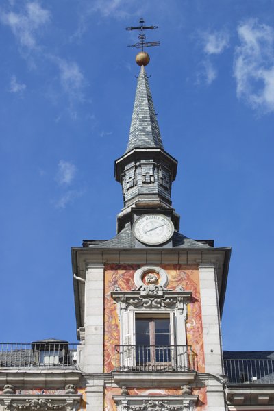 Balkonlu evlerden birinden kule (bkz. 86693) by Juan Gomez de Mora