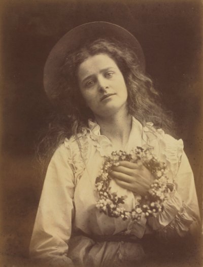 Mayıs Kraliçesi, 1875. by Julia Margaret Cameron