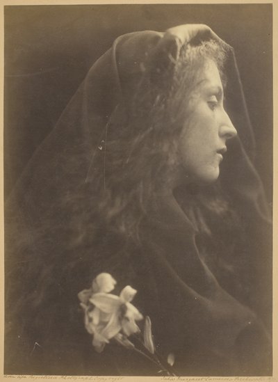 Mezardaki Melek by Julia Margaret Cameron