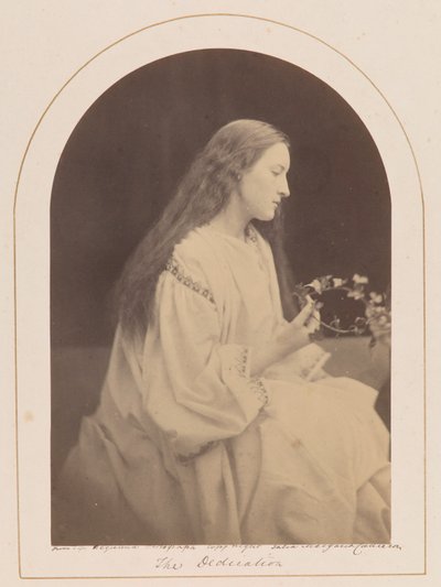 Adanmışlık [Hattie Campbell] by Julia Margaret Cameron