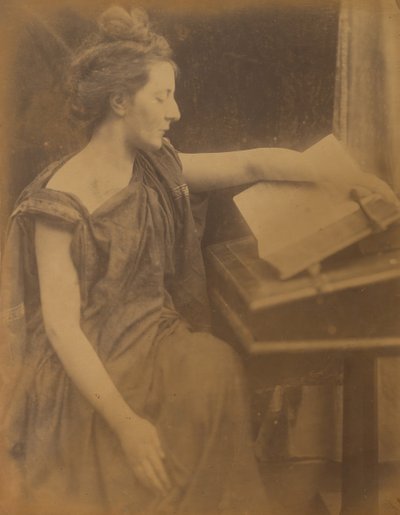 [Kitap Okuyan Cüppeli Kadın], 1870. by Julia Margaret Cameron