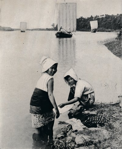 Nehir kenarında bir çamaşırhane, c1900, 1921 by Julian Leonard Street