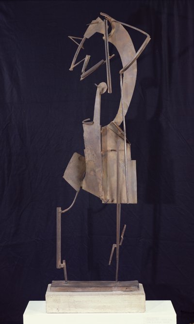 Saçını Düzenleyen Kadın, 1929-30 (metal) by Julio Gonzalez