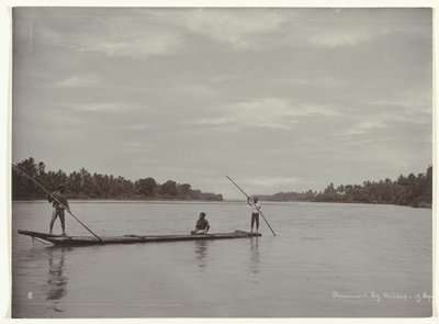 Uzun bir kütük tekne ile bir nehri geçmek Kreteg