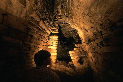 Cancuen, Guatemala, Arthur Demarest, Tomas Barrientos, Maya, saray, Klasik Dönem,..., 2004 (fotoğraf) by Kenneth Garrett