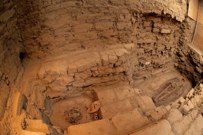 Moche; Gömüler; Huaca Dos Cabezas-Jecetepeque, Chris Donovan by Kenneth Garrett