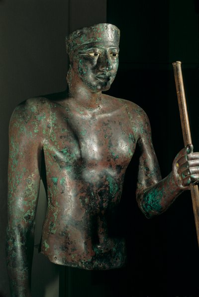 I. Pepi heykeli, kireçtaşı ve obsidyenden kakma gözlü bakır, H... tapınağından, 2002 (fotoğraf) by Kenneth Garrett