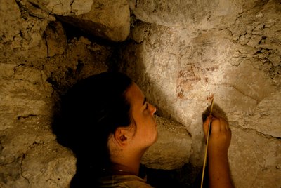 Teotihuacan savaşçısı, duvar resmi, Sufricaya, Holmul, Guatemala, Maya, Francisco Estradabelli, 2008 (fotoğraf) by Kenneth Garrett