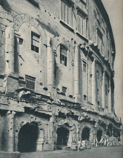 Görkemli Mimari Uzun Çağların Birikimlerinden Temizlendi, c1935 by Keystone View Company