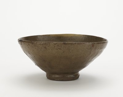 Kase, 14. yüzyıl sonu - 15. yüzyıl başı (odun külü sırlı taş eşya) by Korean School