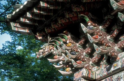 Sŏgwang-sa Tapınağı, Kosan İlçesi, Kangwon Eyaleti, Kuzey Kore, çatının detayı (fotoğraf) by Korean School