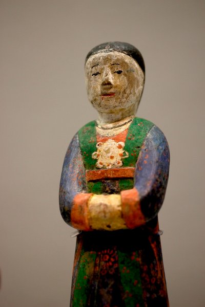 Dekoratif bir mezar figürü. Çok renkli oyma ahşap, geç Joseon (Choson) dönemi by Korean School