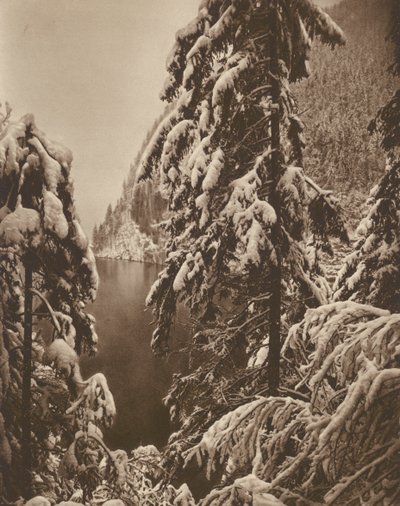 Berchtesgaden yakınlarındaki Königssee; Berchtesgaden yakınlarındaki Koenigssee (s/b fotoğraf) by Kurt Hielscher