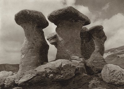 Romanya: Bucegi-Dağlarında "Babele" (s/b fotoğraf) by Kurt Hielscher