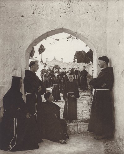 İspanya: Manastır okulunda (s/b fotoğraf) by Kurt Hielscher