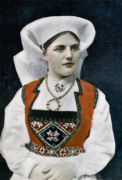 Norveç ulusal kostümü giyen kadın, c1890 by L Boulanger
