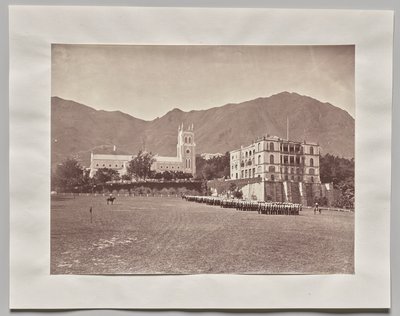 İsimsiz (Hong Kong, St. John Katedrali, Geçit Tören Alanından, Geçit Töreninde HM Alayı) by Lai Fong (Afong Studio)