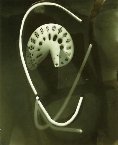 fotogram by Laszlo Moholy Nagy