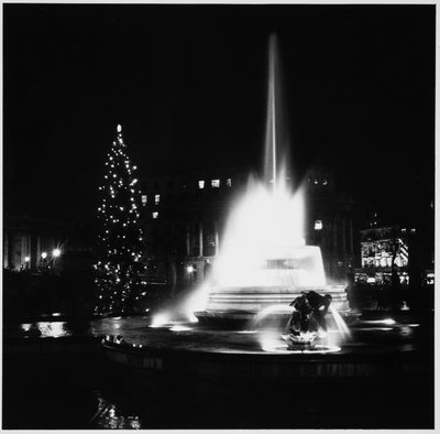 Trafalgar Square, St James, Westminster, City of Westminster, Greater London Authority, Birleşik Krallık by Leonard Robin Mattock