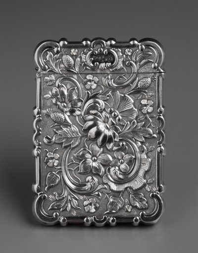 Arama Kartı Kılıfı by Leonard and Wilson