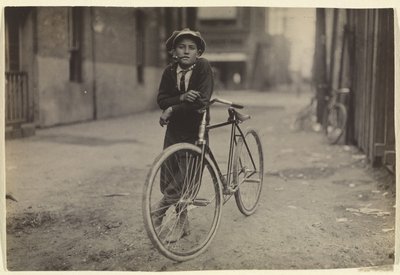 [Mackay Telgraf Şirketi için Messenger Boy, Waco, Texas] by Lewis W. Hine