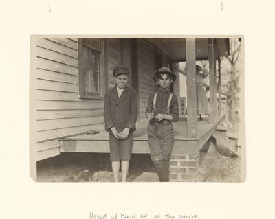 [Morris Small ve John Lewis, Chester, Güney Carolina] by Lewis W. Hine