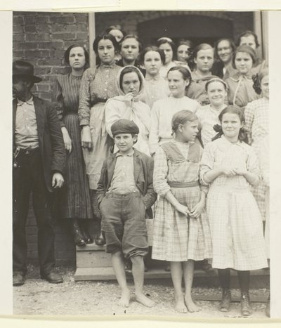  by Lewis Wickes Hine