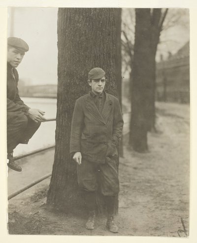  by Lewis Wickes Hine