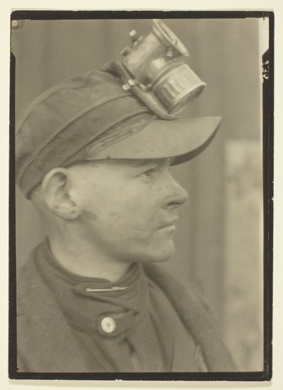  by Lewis Wickes Hine