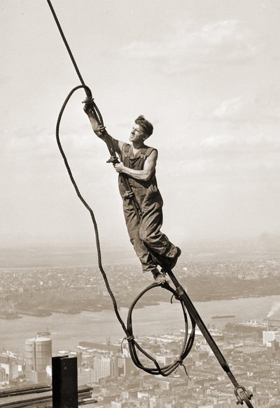 İnşaat işçisi, Empire State Binası, New York, 1930 dolayları by Lewis Wickes Hine