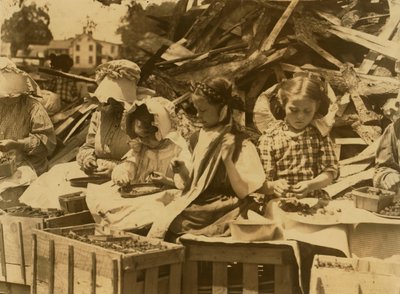  by Lewis Wickes Hine