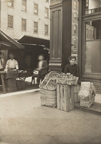 Lena Lochiavo - 11 yaşında, sepet ve simit satıcısı, Sixth Street Market