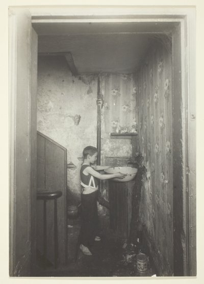  by Lewis Wickes Hine