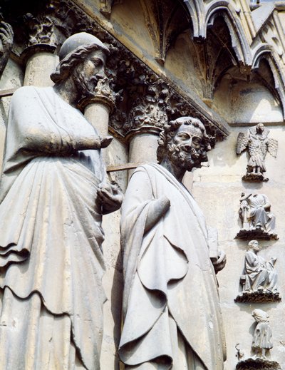 Elçi heykeli, Notre-Dame Katedrali
