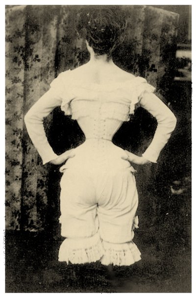 Korse giyen kadın c.1865 (fotoğraf) by Unbekannt Unbekannt