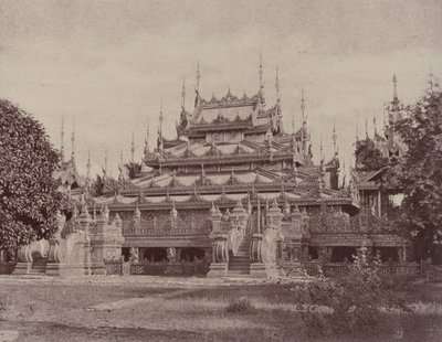 Amarpura: Maha-yung-mye-liye-harika Kyong by Linnaeus Tripe