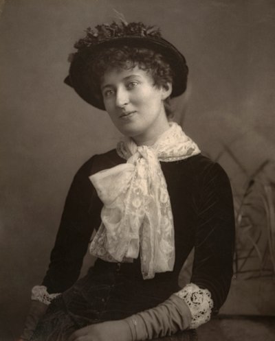 Cissy Grahame, İngiliz aktris, 1882 by London Stereoscopic and Photographic Co