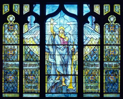 Diriliş Meleği 1904 (vitray) by Louis Comfort Tiffany