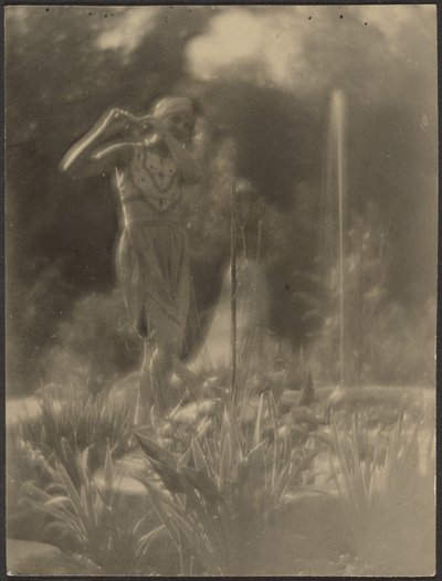 [Dancer in Garden] by Louis Fleckenstein