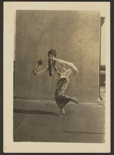 [Çatıdaki Dansçı] by Louis Fleckenstein