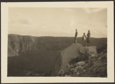  by Louis Fleckenstein