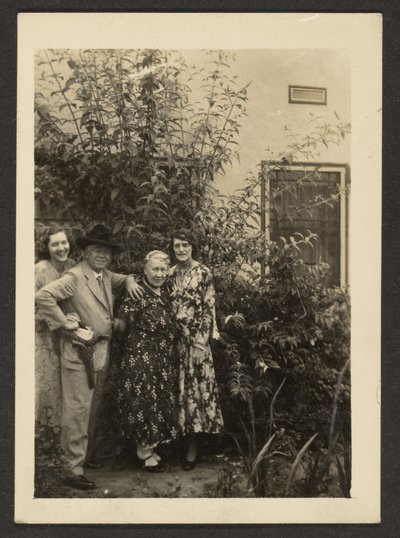  by Louis Fleckenstein