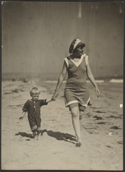  by Louis Fleckenstein