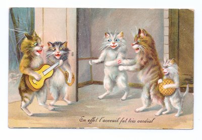 Diğer üç kedi ve bir yavru kedi ile gitar çalan bir kedinin Edward dönemi kartpostalı, c.1910 by Louis Wain