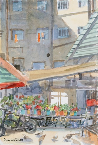 Orange Dusters Drying, Mahane Yehuda, Kudüs, 2019 (kağıt üzerinde w/c) by Lucy Willis