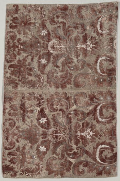 "Fortuny Painted Velvet"in Birleştirilmiş İki Paneli by Mariano Fortuny y Madrazo