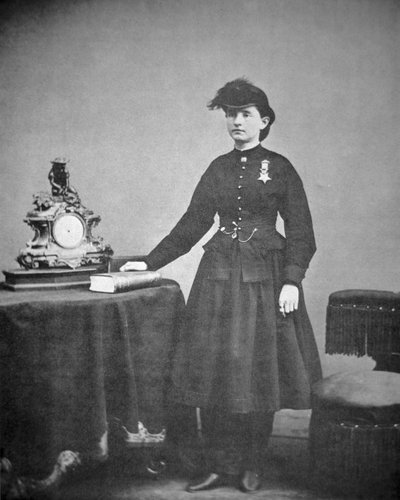 Mary Edwards Walker (1832-1919) (s/b fotoğraf) by Mathew Brady