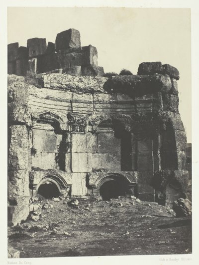 Baalbek Heliopolis, Güneş ve Jüpiter Tapınaklarının Muhafazasının Yarı Bisikleti, Suriye, 184951. by Maxime Du Camp